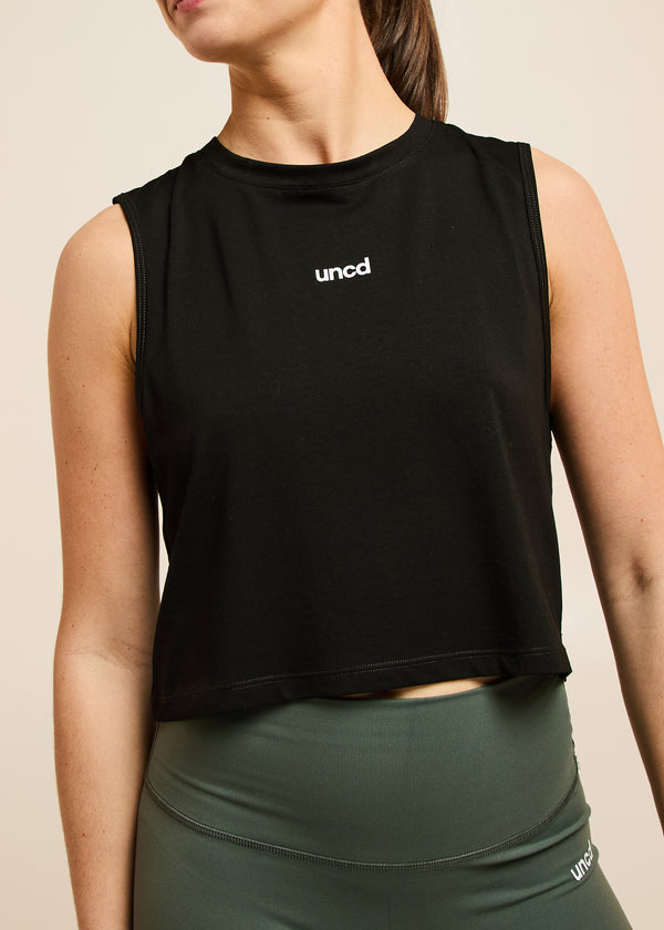 Muscle Crop Tank Black