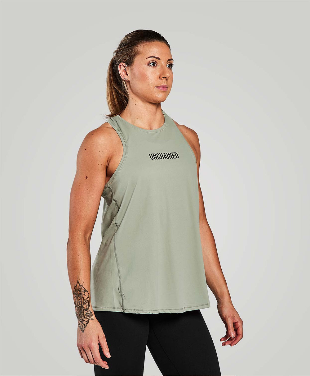 TOP BREATHE almond green